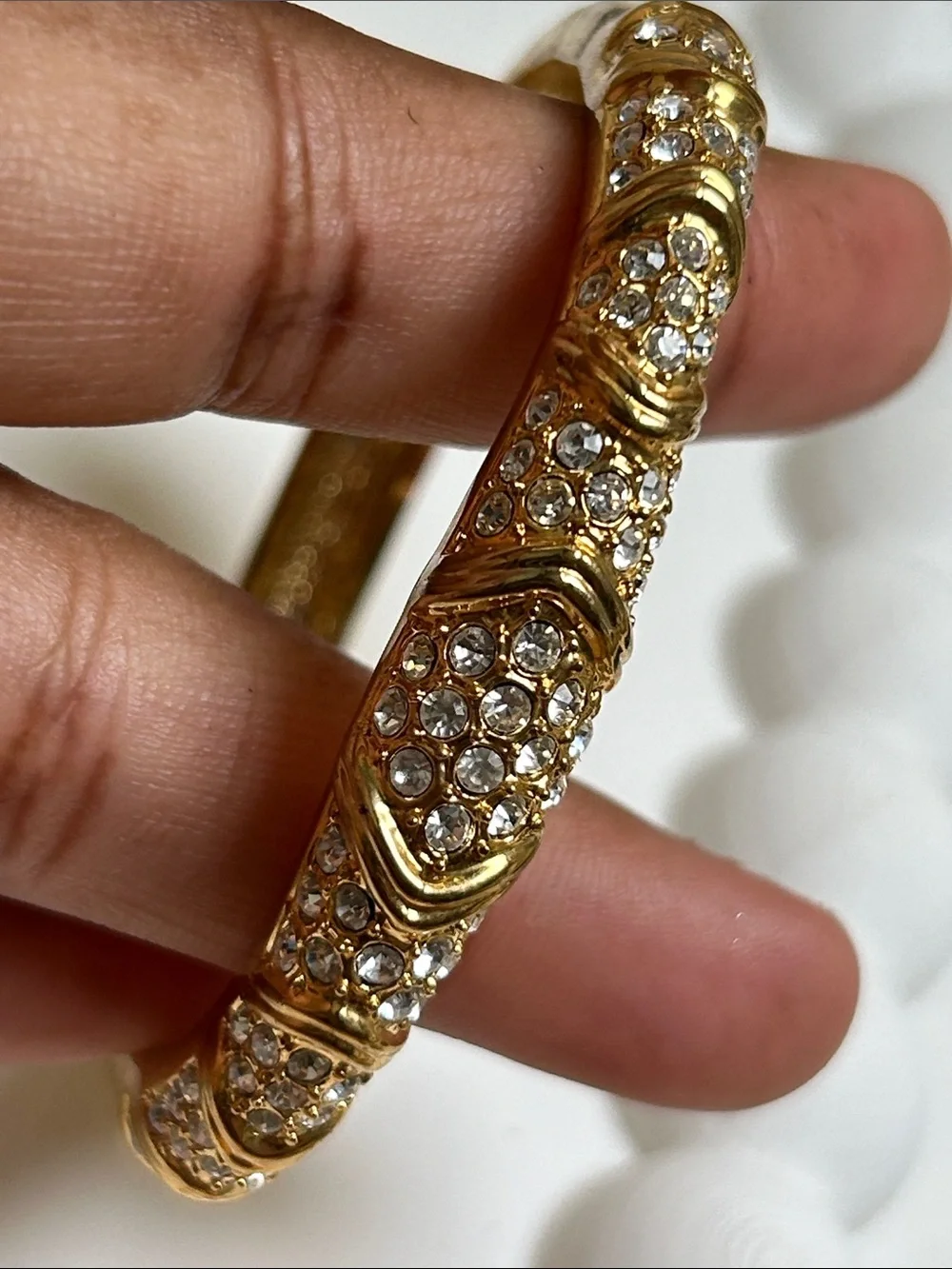 N/A elegant gold